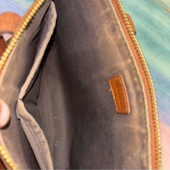 Madewell The Zip-Top Transport Crossbody - Picture 8 of 11